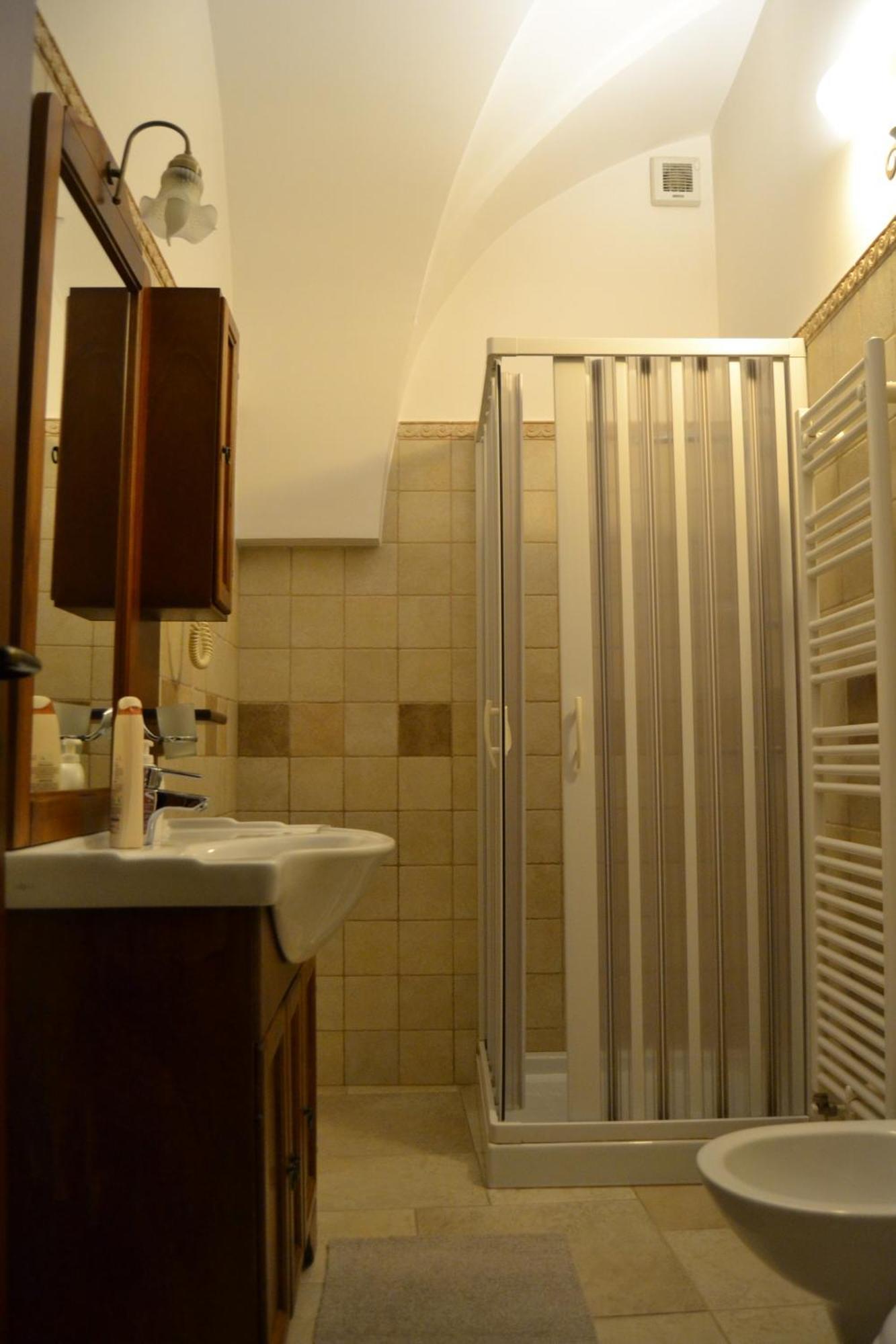 Al Borgo Antico Ristorante E B&B Crispiano Bagian luar foto